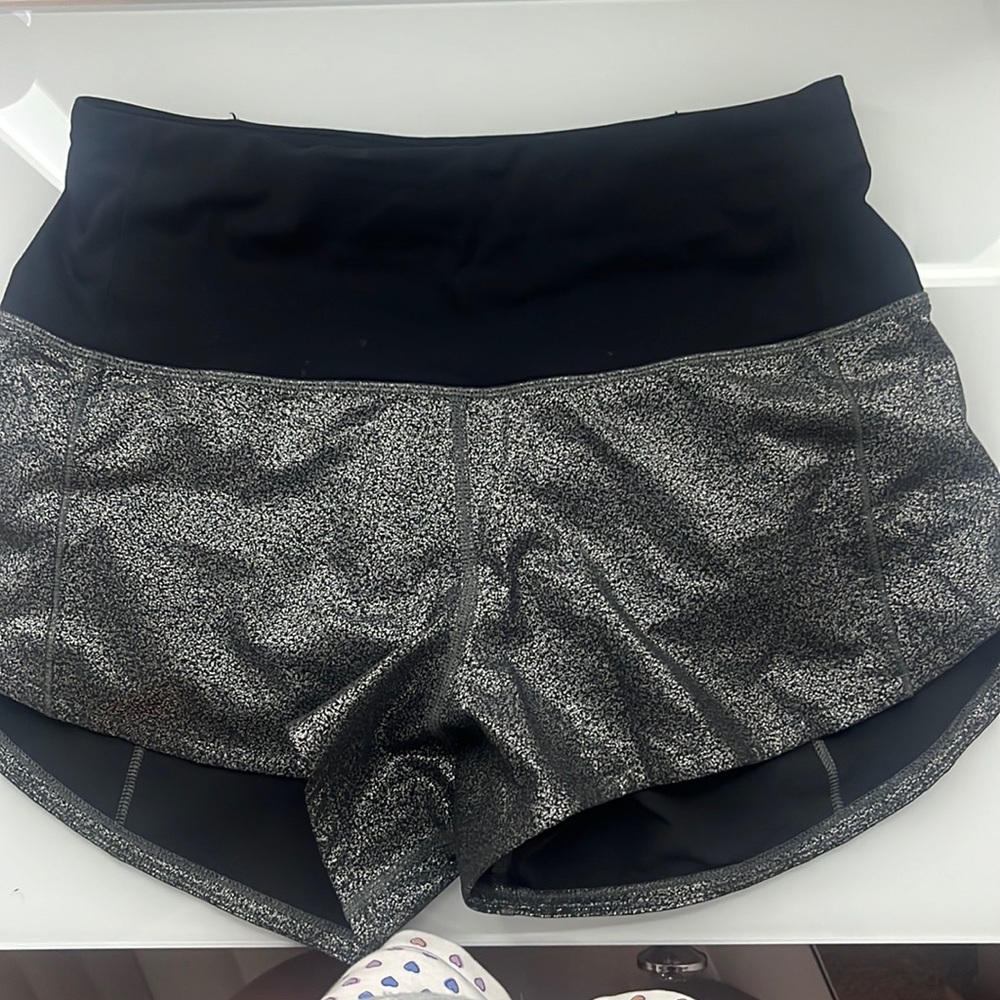 They are perfect condition! only worn 2 times
